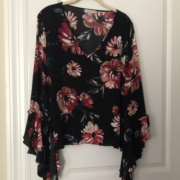 1.state beautiful blouse - Picture 1 of 7